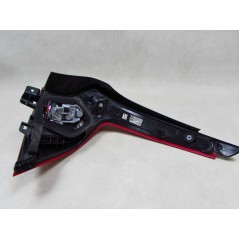 VOLVO V60 LIFT 13-18 LAMPA TYL LEWA 31395928 EUROPA