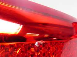 VOLVO V70 III XC70 II 06-14 LAMPA TYL LEWA KLAPY