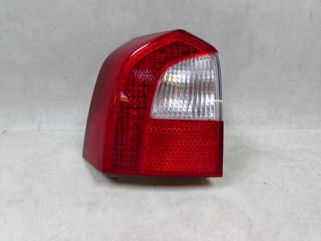 VOLVO V70 III XC70 II 06-14 LAMPA TYL LEWA LED 30698983 USZKODZONA