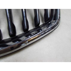 VOLVO XC60 II 17-21 GRILL ATRAPA 31425535 USZKODZONY
