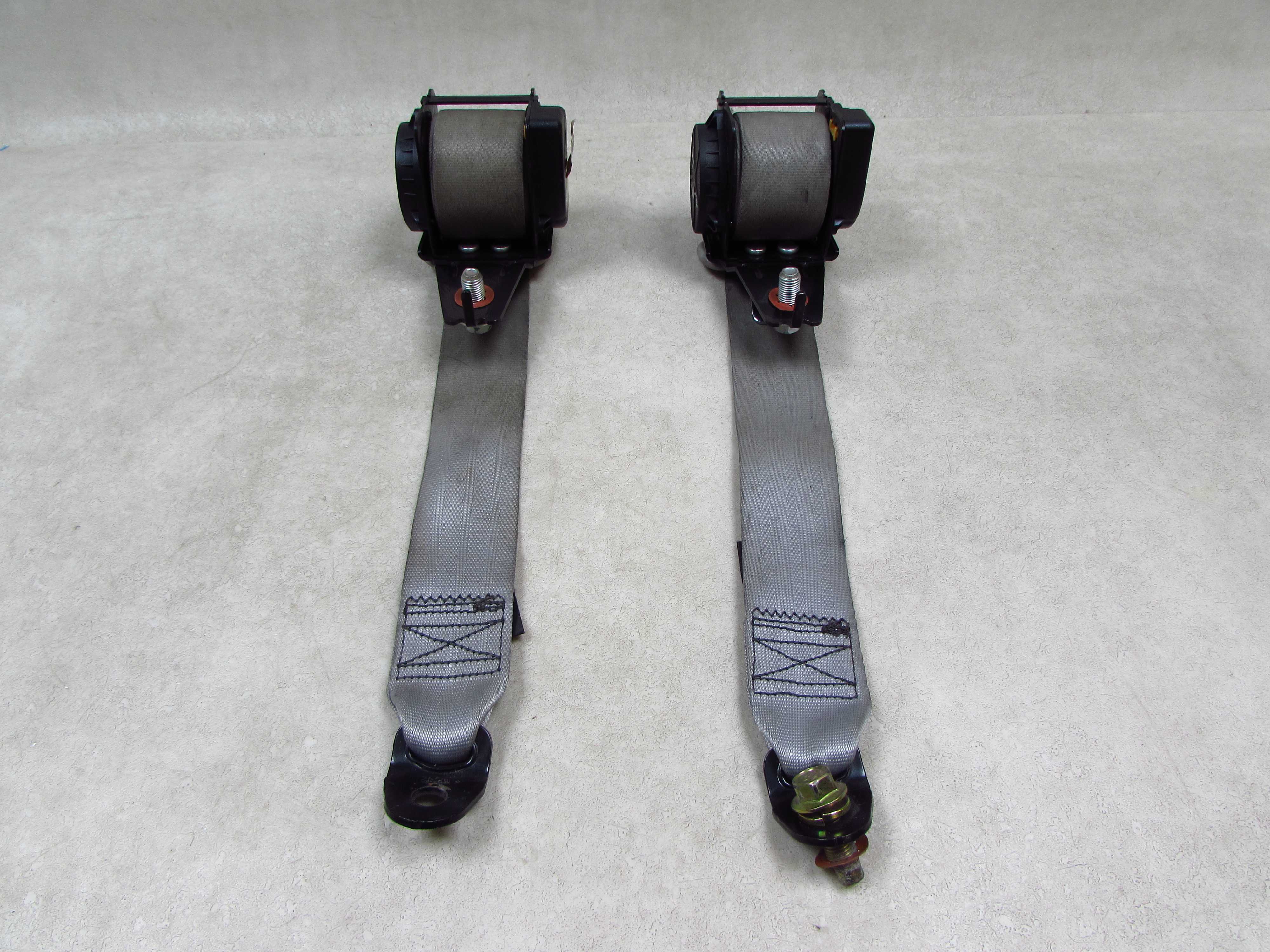 HYUNDAI SONATA I 05-09 PAS BEZPIECZENSTWA TYL LEWY TYL  PRAWY F/R3/SB208 041207