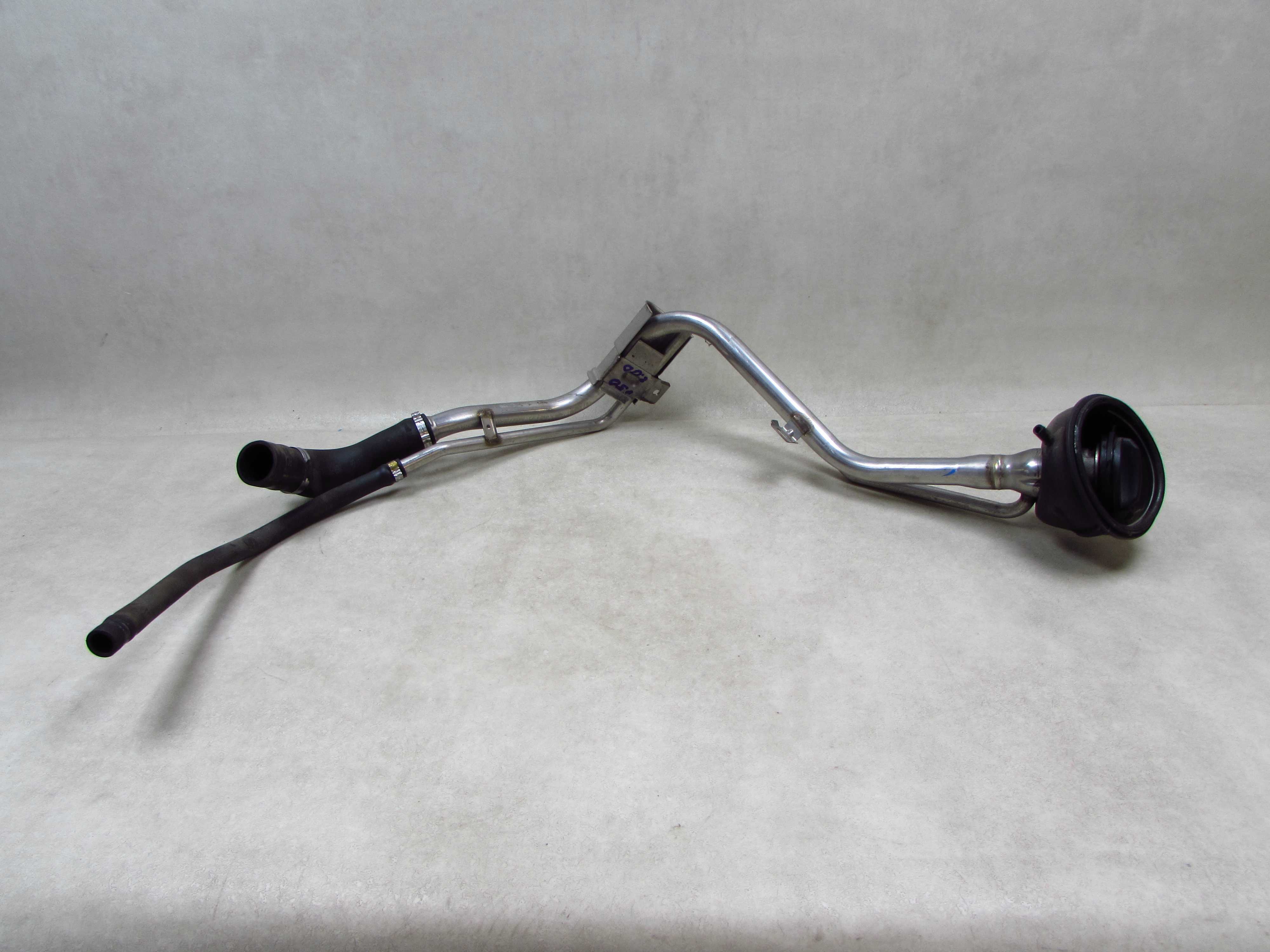 VOLVO V50 04-13 RURA WLEW PALIWA KOREK 4N51-9032 218010501