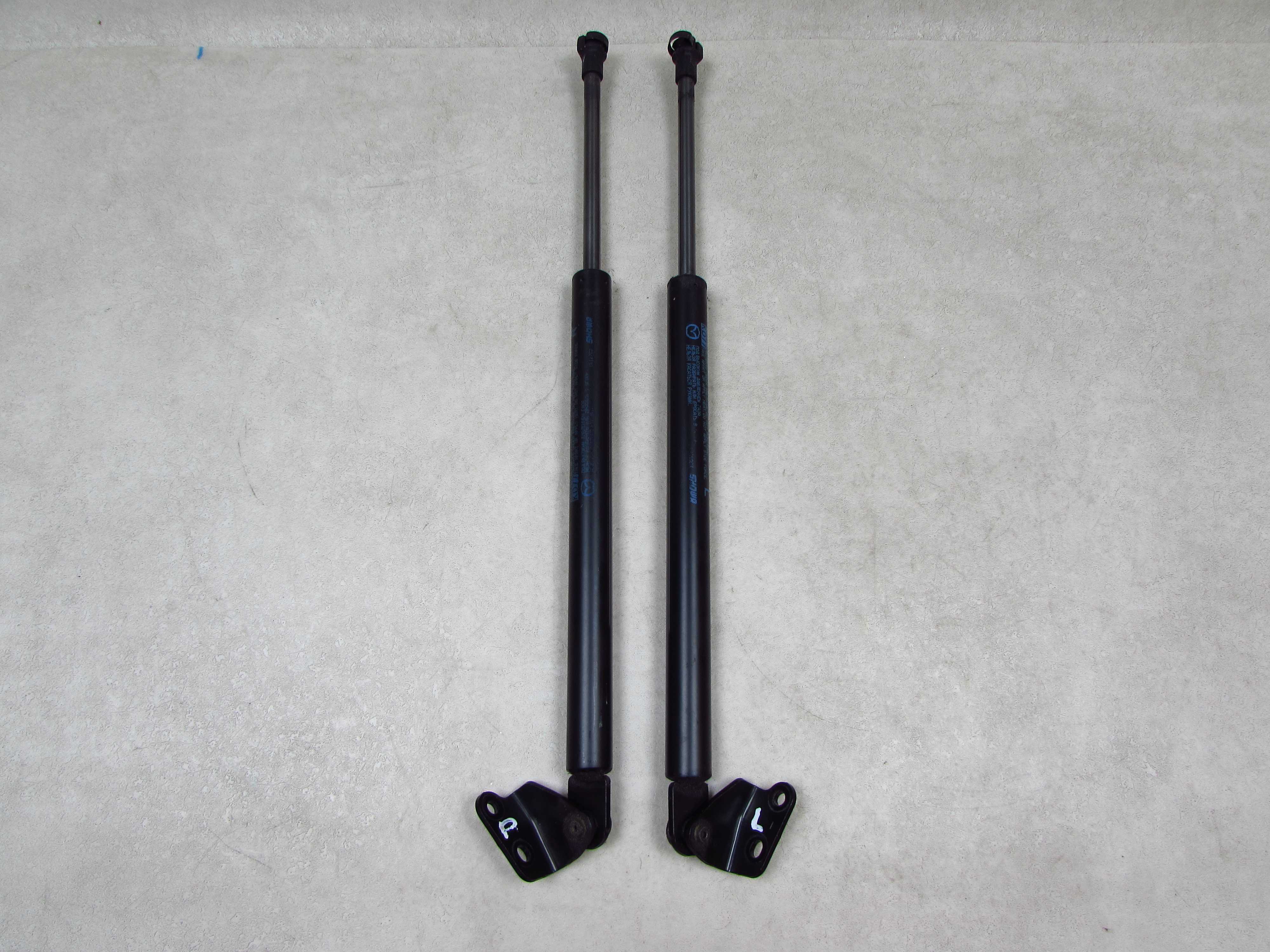 MAZDA CX-5 12-17 SILOWNIK TELESKOP KLAPY BAGAZNIKA TYL KD77