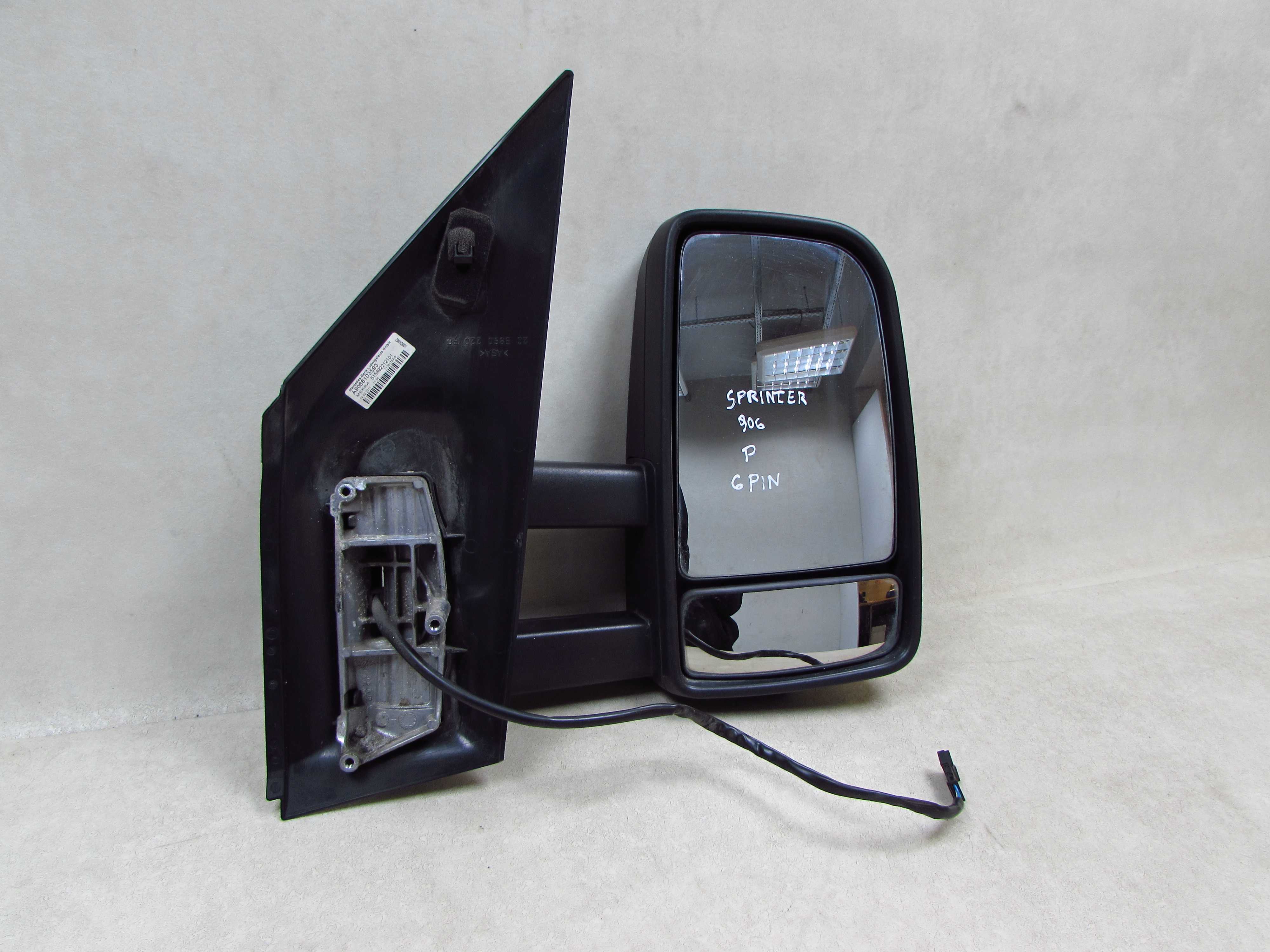 MB SPRINTER 906 CRAFTER 06-18 LUSTERKO PRAW DLUGIE RAMIE 6 PIN EUROPA A9068103593
