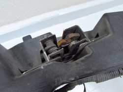 LAND ROVER DISCOVERY III 04-09 PAS PRZEDNI OKULAR