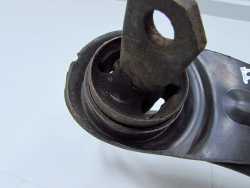 FORD FOCUS MK1 KOMBI 98-07 WAHACZ ZWROTNICA TYL PRAWY 4S435A968BA