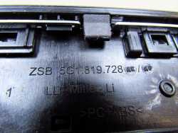 VW GOLF VII 7 12-21 RAMKA RADIA KRATKA NAWIEWU CENTRALNA 5G1815736C 5G1819728AE DEKOR