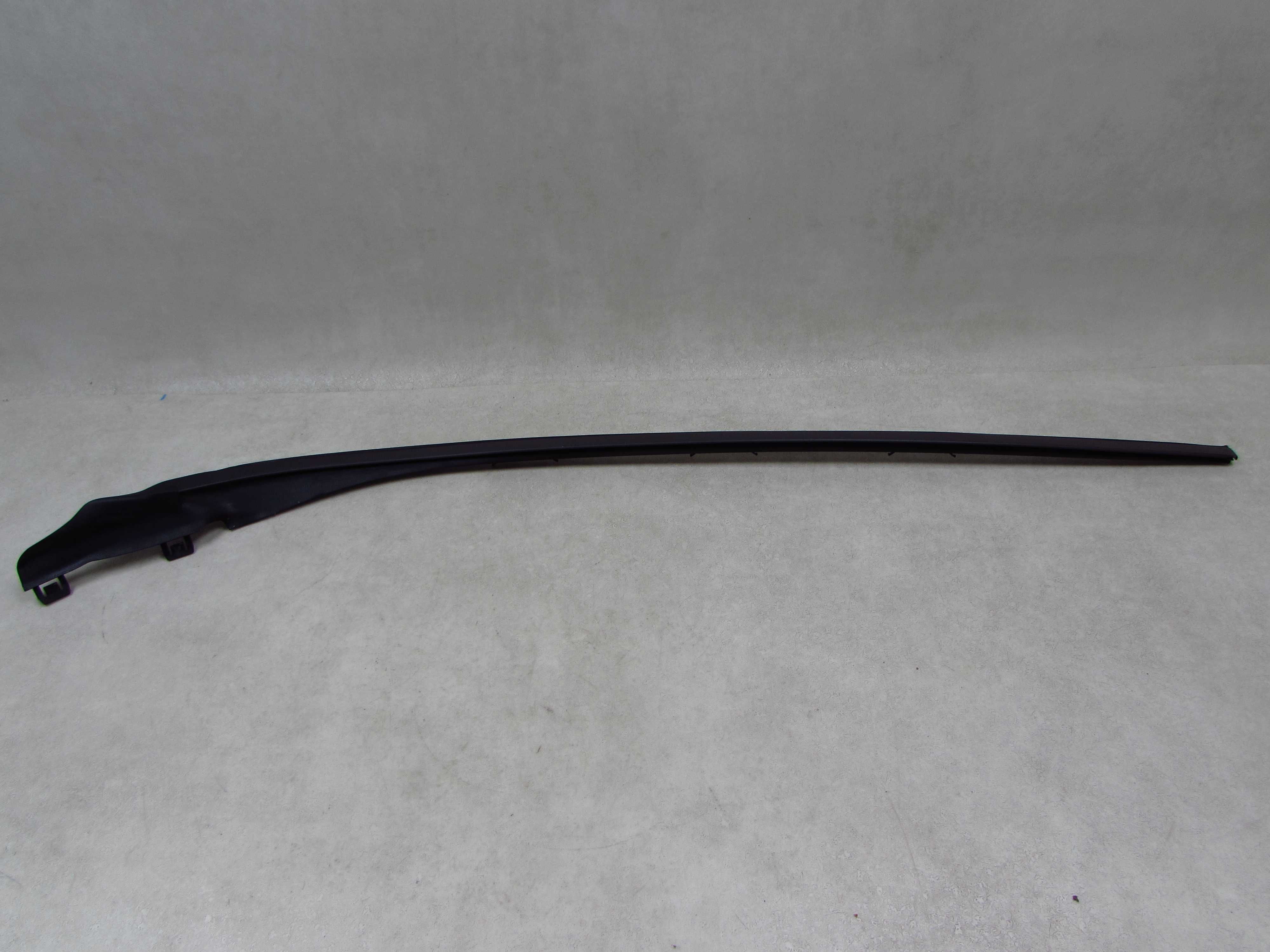 VOLVO S60 II V60 10- LISTWA SZYBY CZOLOWEJ PRAWA 31335865 30753986