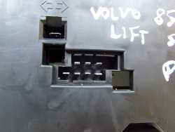 VOLVO 850 LIFT 91-96 LAMPA TYL PRAWA