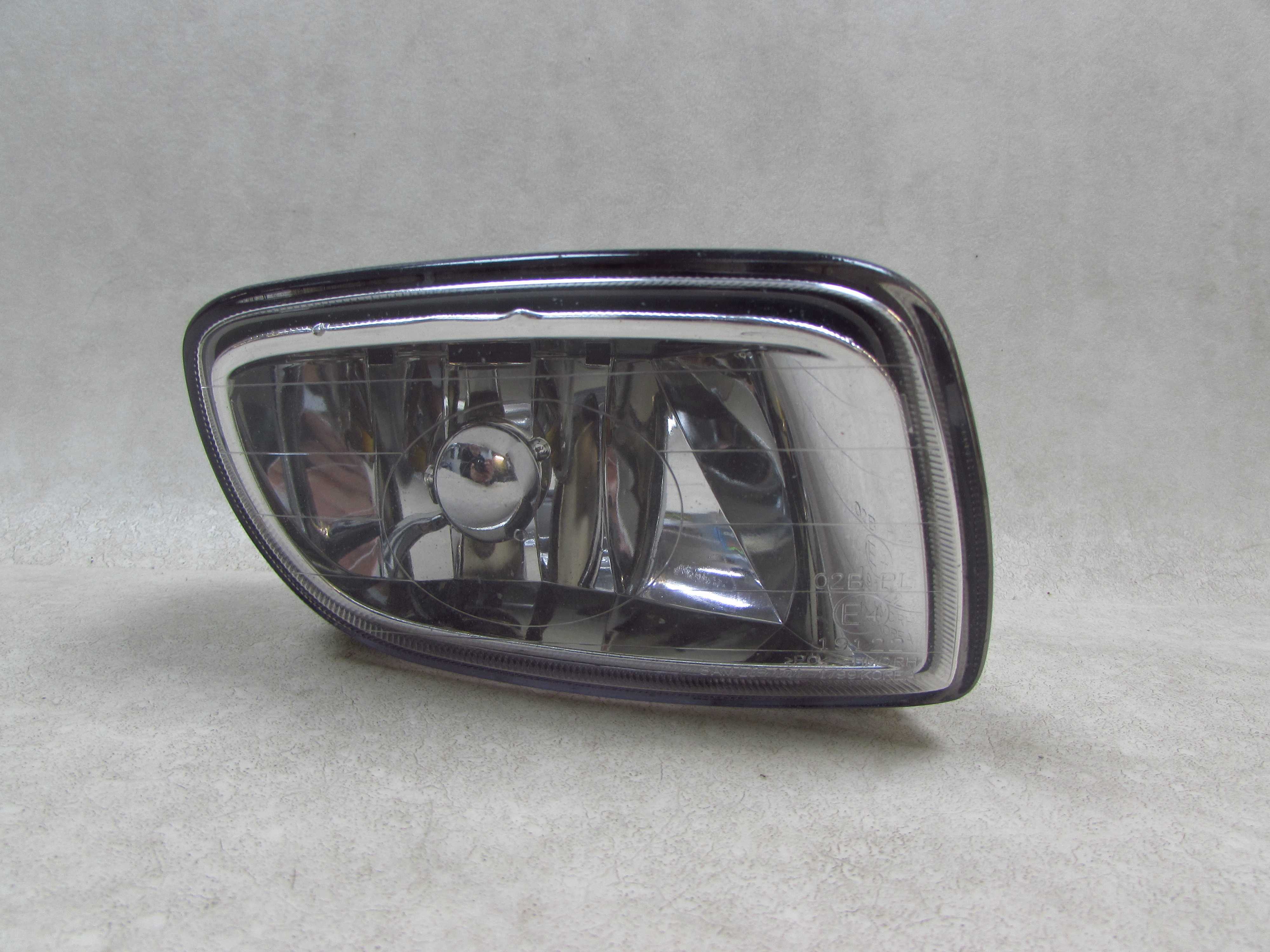 HYUNDAI ELANTRA 00-06 LAMPA PRZECIWMGIELNA HALOGEN LEWY 92202-2DXXX