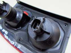 LAND ROVER FREELANDER 96-04 LAMPA TYL PRAWA