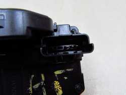 NISSAN NV200 09-21 ZAMEK DRZWI LEWY PRZOD 6 PIN