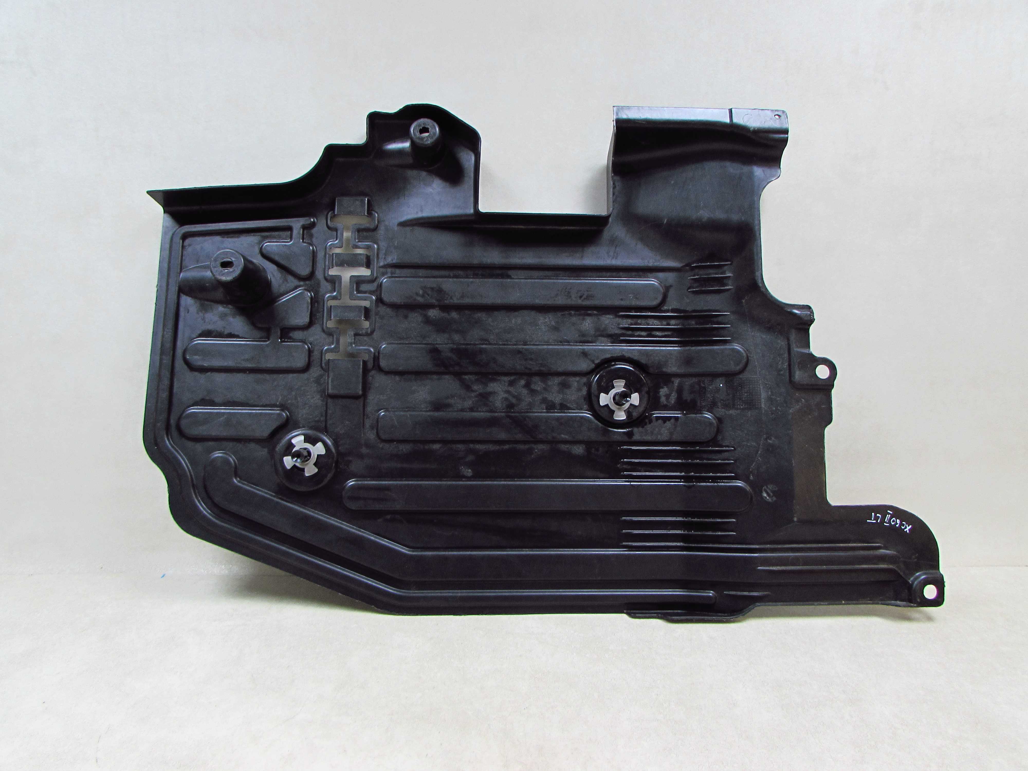 VOLVO XC60 II 17-23 OSLONA PLYTA PODLOGA PODWOZIA LEWA 31420482