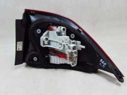 VOLVO S60 II 10-13 LAMPA TYL LEWA BLOTNIKA 30796267