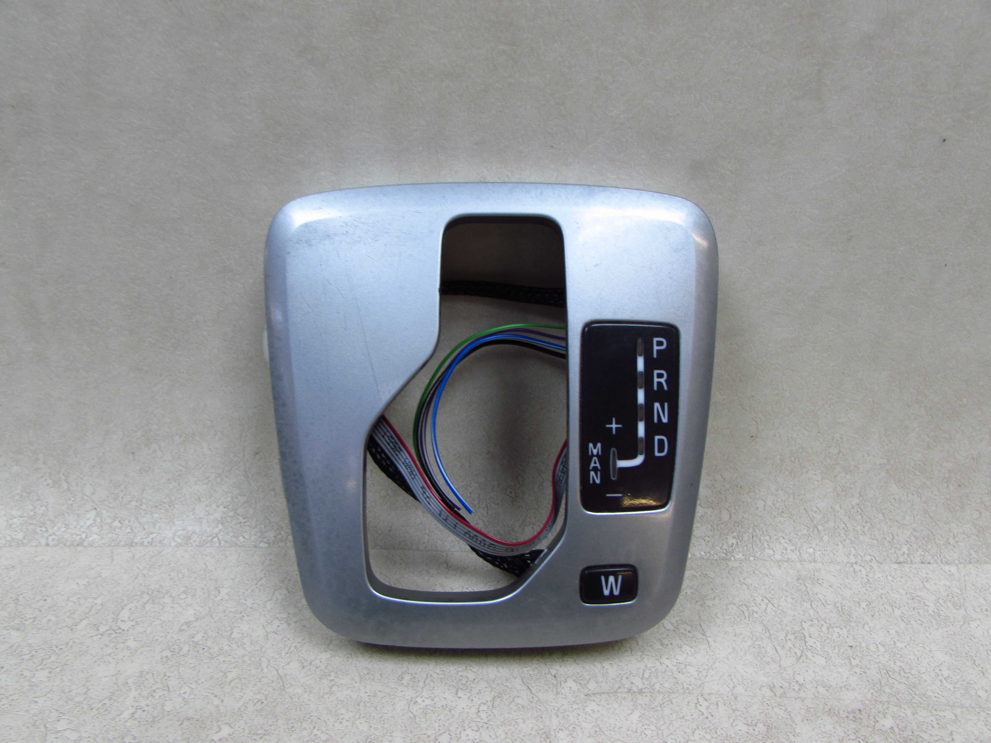 VOLVO XC90 LIFT 06-14 RAMKA LEWARKA ZMIANY BIEGOW AUTOMAT