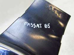 VOLKSWAGEN PASSAT B5 LIFT 00-05 RAMKA LEWARKA WYBIERAKA BIEGOW 3B0713111P