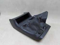 MITSUBISHI PAJERO SPORT 96-08 MIESZEK OSLONA DZWIGNI ZMIANY BIEGOW MR471885