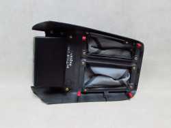 MITSUBISHI PAJERO SPORT 96-08 MIESZEK OSLONA DZWIGNI ZMIANY BIEGOW MR471885