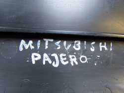 MITSUBISHI PAJERO SPORT 96-08 MIESZEK OSLONA DZWIGNI ZMIANY BIEGOW MR471885