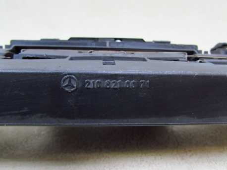 MERCEDES W210 PANEL PRZELACZNIK AWARYJNYCH A2108208010