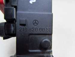 MERCEDES KLASA C W202 PANEL PRZELACZNIK AWARYJNYCH A2028207410