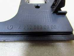 MERCEDES KLASA C W202 93-01 RAMKA DEKOR OSLONA LEWARKA TUNELU KONSOLI A2026830900