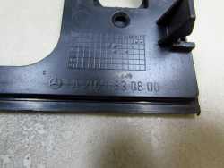 MERCEDES KLASA C W202 93-01 RAMKA DEKOR OSLONA LEWARKA TUNELU KONSOLI A2026830800