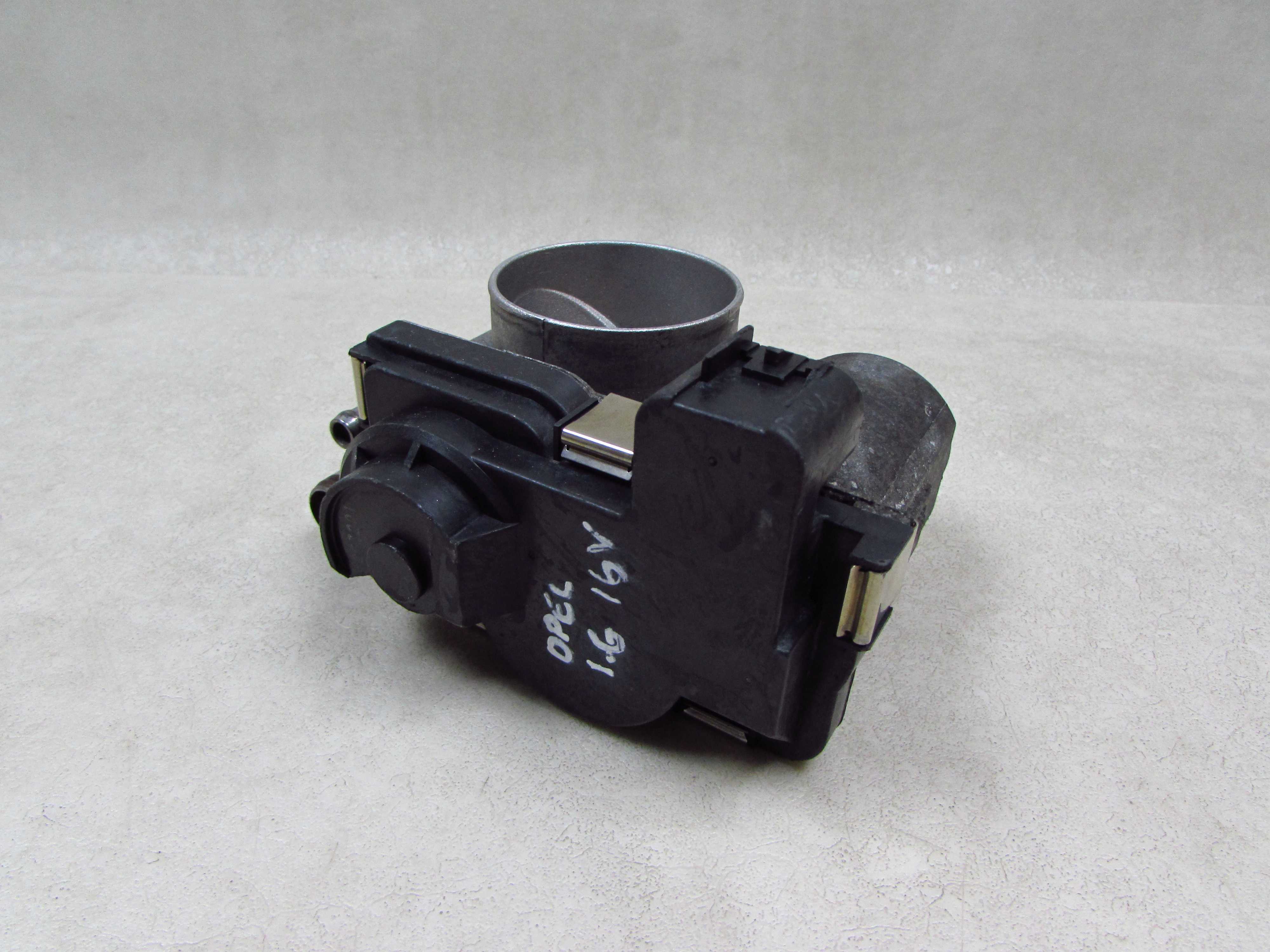 OPEL ASTRA H 1.6 16V 04-14 PRZEPUSTNICA POWIETRZA 055559227 253784924