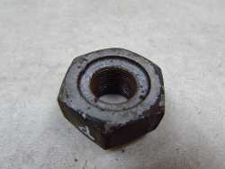 ISUZU NPR NQR NKR N75 SZPILKA NAKRETKA KOLA PRAWY PRZOD 18mm