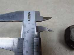 ISUZU NPR NQR NKR N75 SZPILKA NAKRETKA KOLA PRAWY PRZOD 18mm
