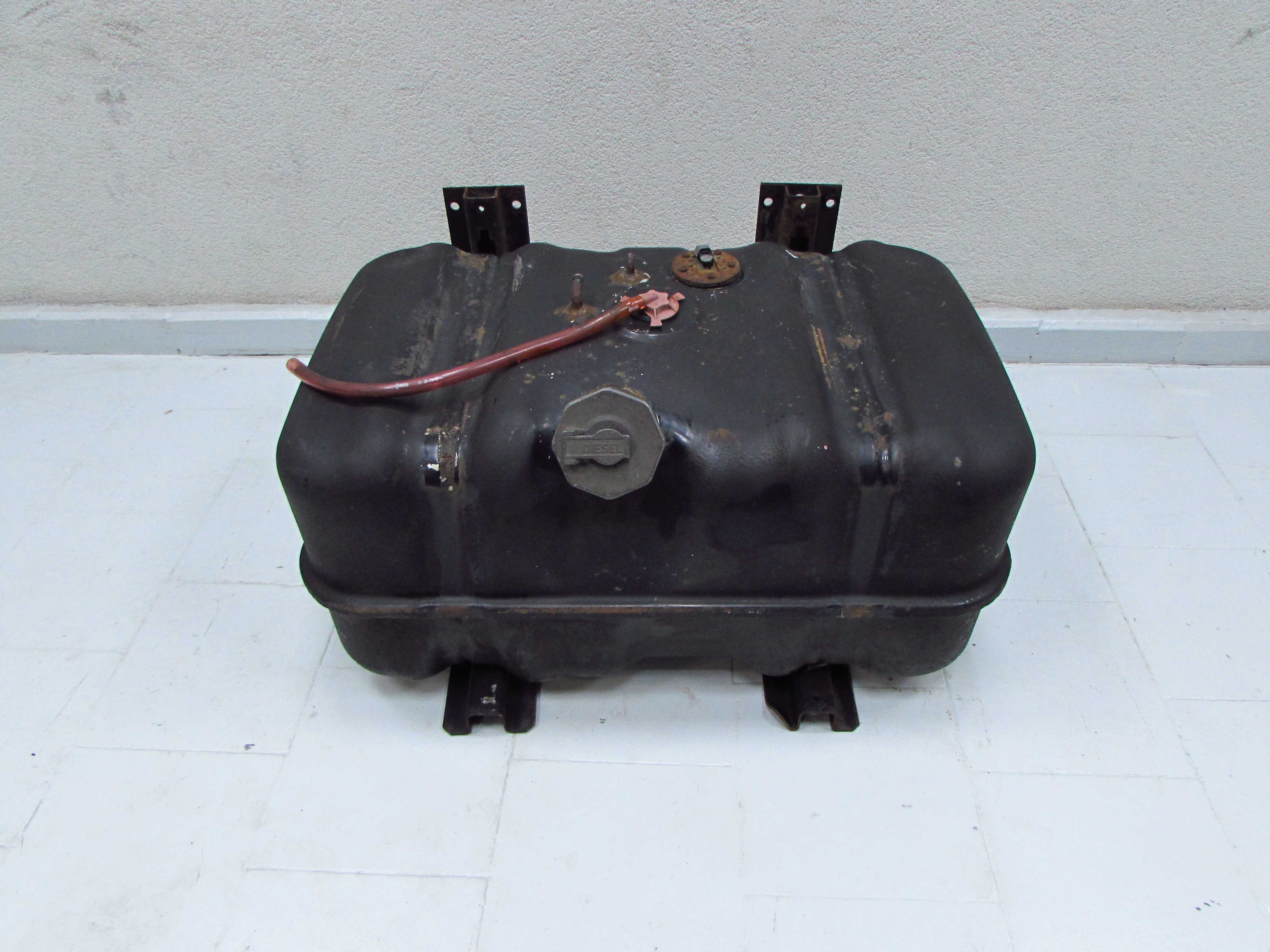 ISUZU NPR NQR NKR N75 5.2 07-18 ZBIORNIK BAK PALIWA LAPY 130L