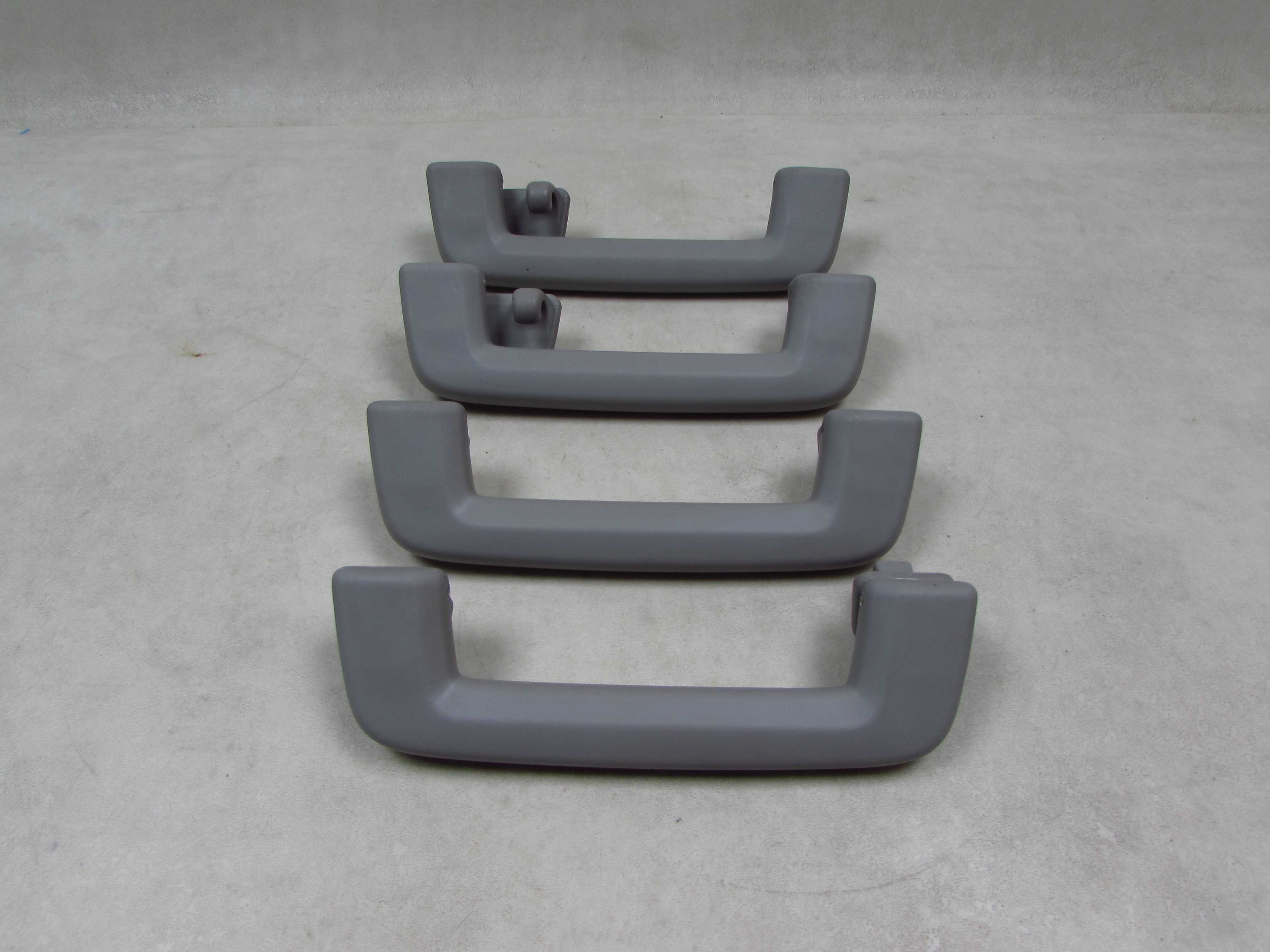 VOLVO V50 LIFT 04-12 UCHWYT RACZKA PODSUFITKI KOMPLET 30676435