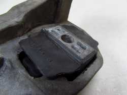 VOLVO XC90 LIFT 2.4 D5 07-14 LAPA PODUSZKA SILNIKA 30741583