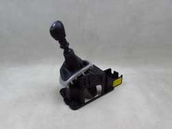 RENAULT MEGANE III 08-16 LEWAREK ZMIANY BIEGOW GALKA MIESZEK 8201062921A