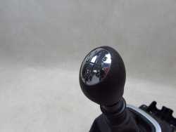 RENAULT MEGANE III 08-16 LEWAREK ZMIANY BIEGOW GALKA MIESZEK 8201062921A