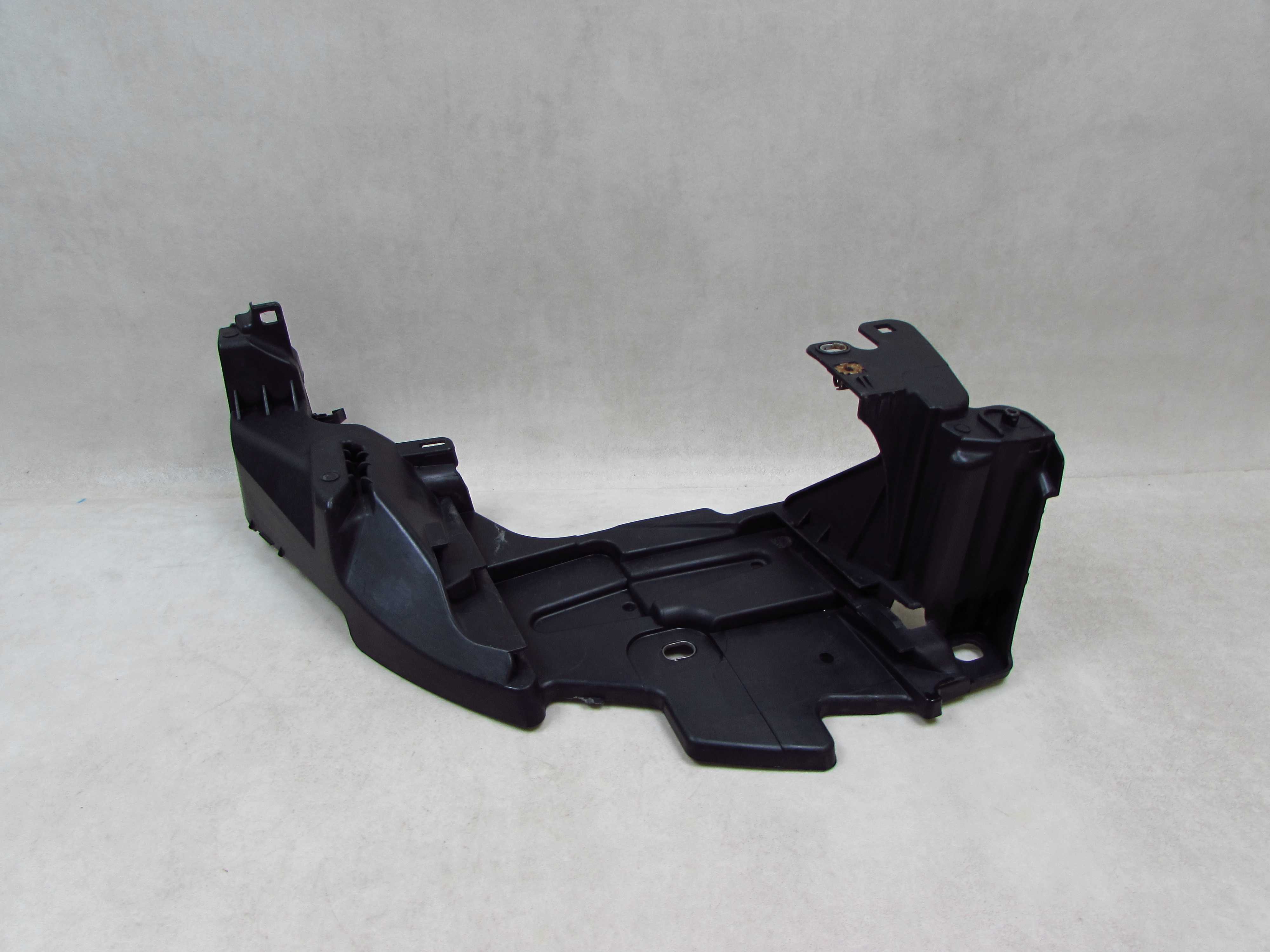 RENAULT MEGANE III 08-16 SLIZG MOCOWANIE ZDERZAKA LAMPY PRAWY PRZOD 622220003R