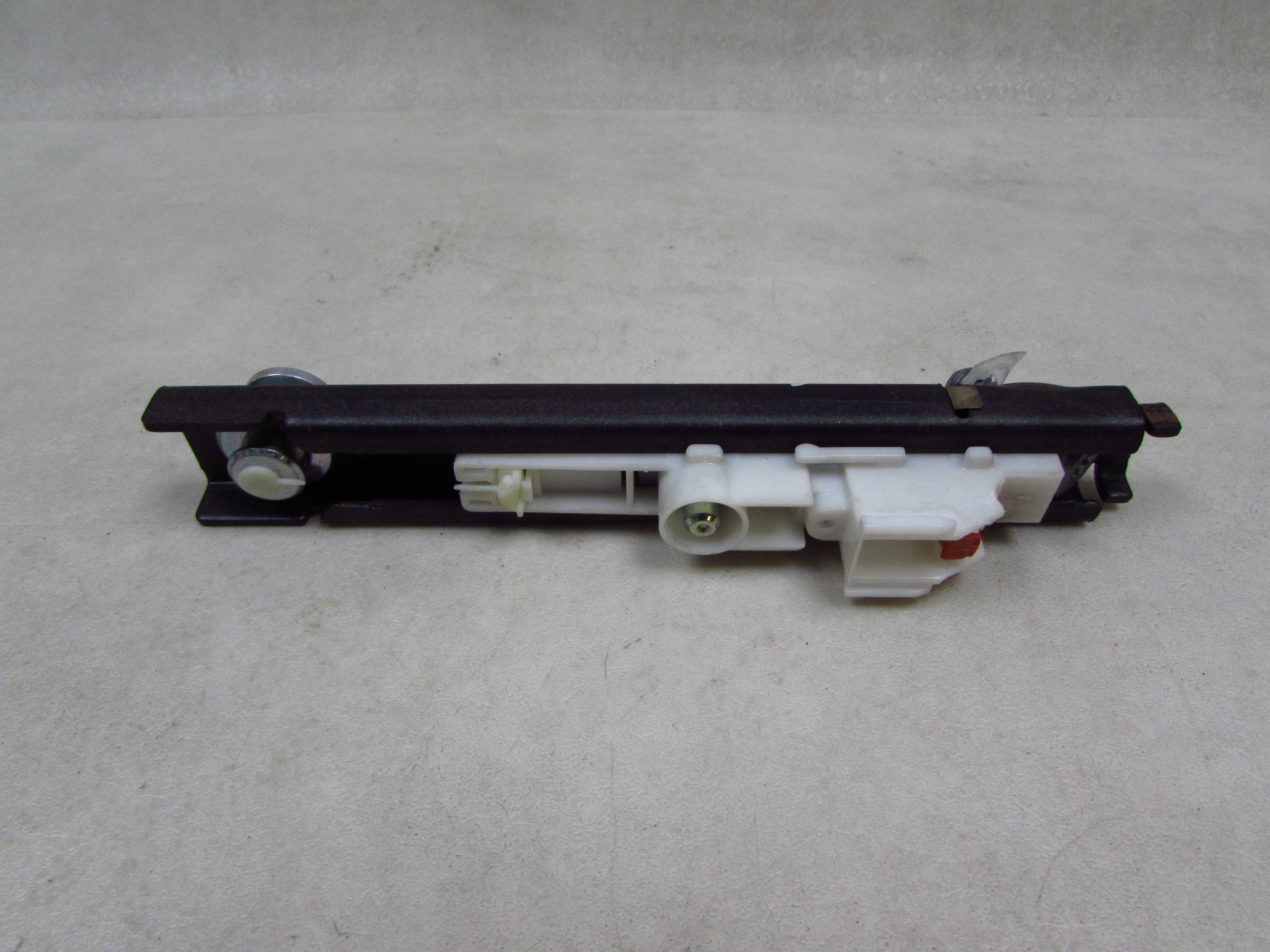 RENAULT MEGANE III 08-16 REGULACJA WYSOKOSCI PASA BEZPIECZENSTWA 878240003R