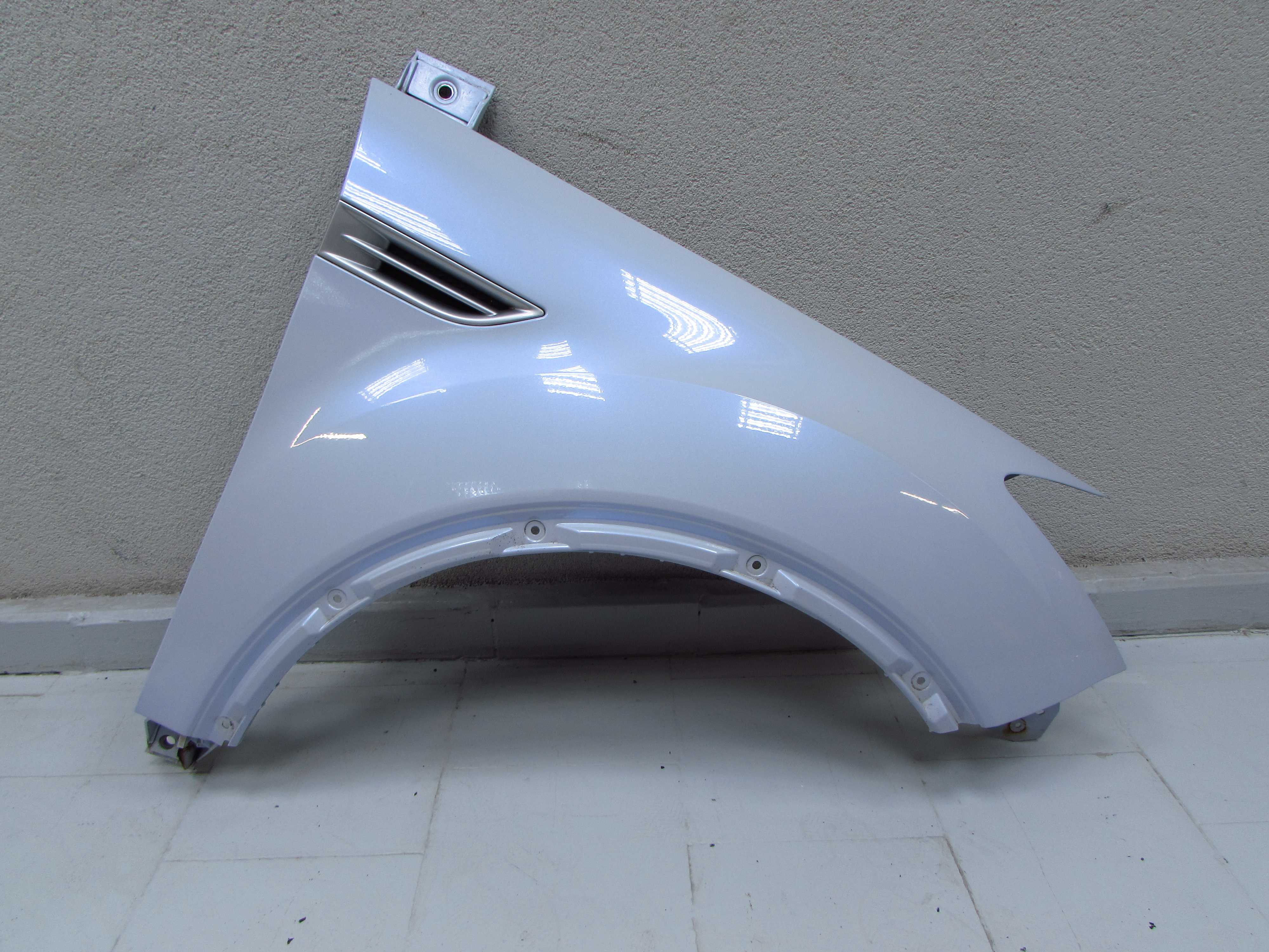 FORD KUGA MK1 08-13 BLOTNIK PRAWY PRZOD KPL BIALA PERLA B3 B8 DIAMANTWEISS