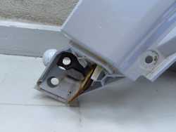 FORD KUGA MK1 08-13 BLOTNIK PRAWY PRZOD KPL BIALA PERLA B3 B8 DIAMANTWEISS