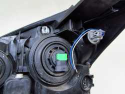 TOYOTA RAV4 III 06-09 LAMPA PRZOD PRAWA UK