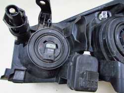 TOYOTA RAV4 III 06-09 LAMPA PRZOD PRAWA UK