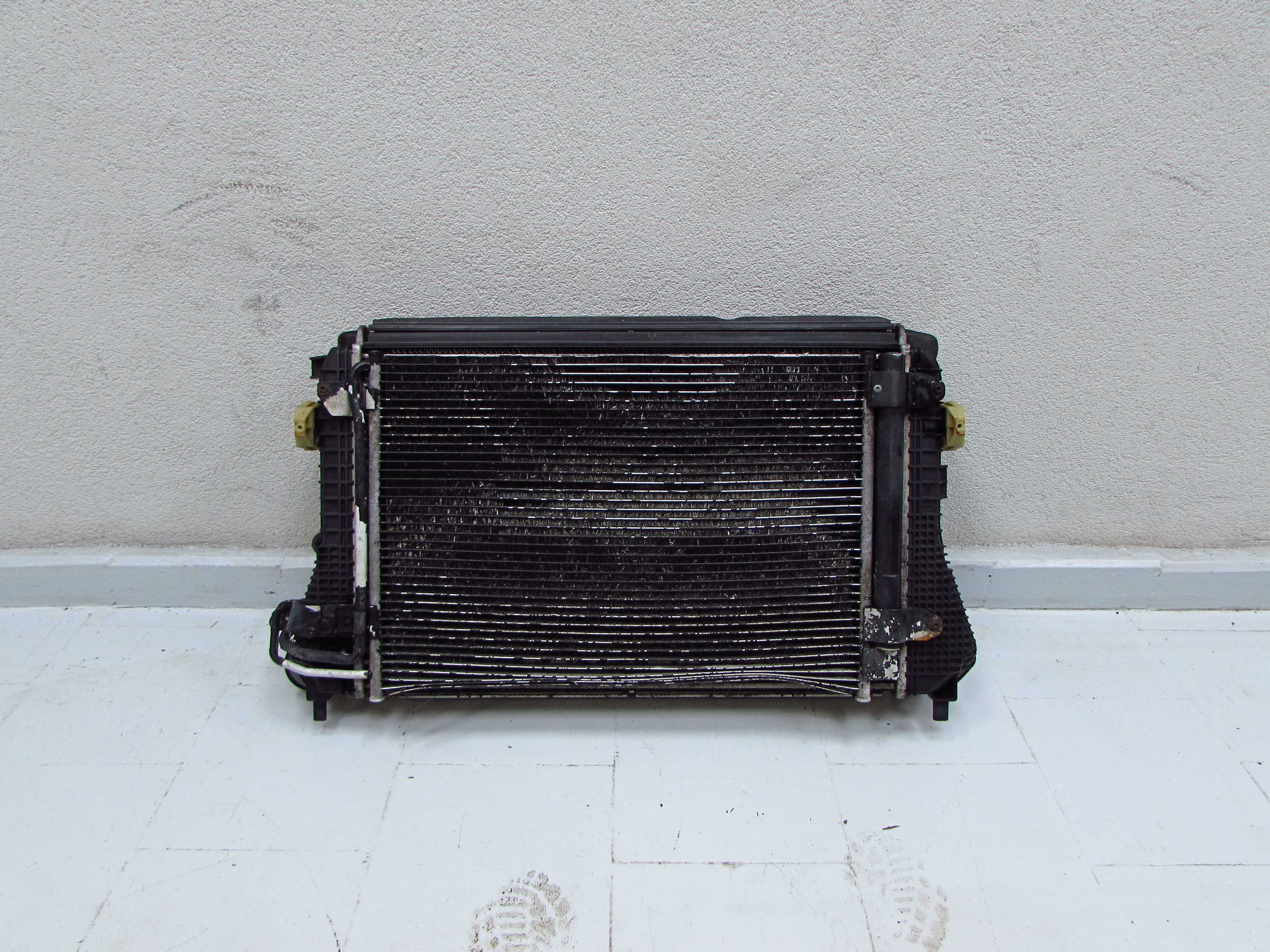 AUDI A3 8P 1.8 2.0 TFSI 03-10 CLODNICE WODY KLIMA INTERCOOLER WENTYLATOR 1K0121207BC 1K0121251DM