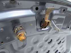 OPEL CORSA D 06-14 MASKA POKRYWA SILNIKA Z177