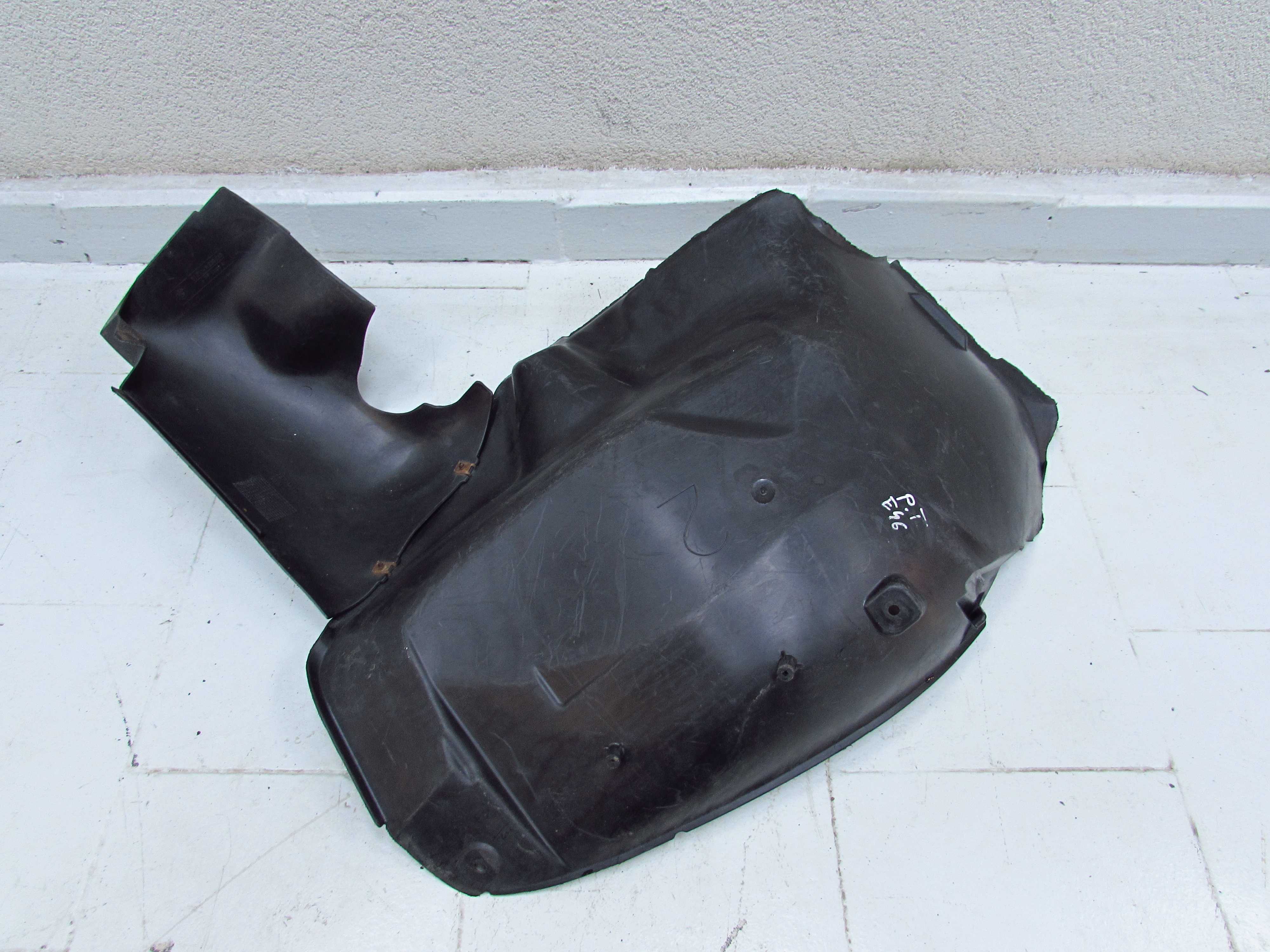 BMW 3 E46 COUPE CABRIO 01-06 NADKOLE TYL PRAWY 8224994 8233265