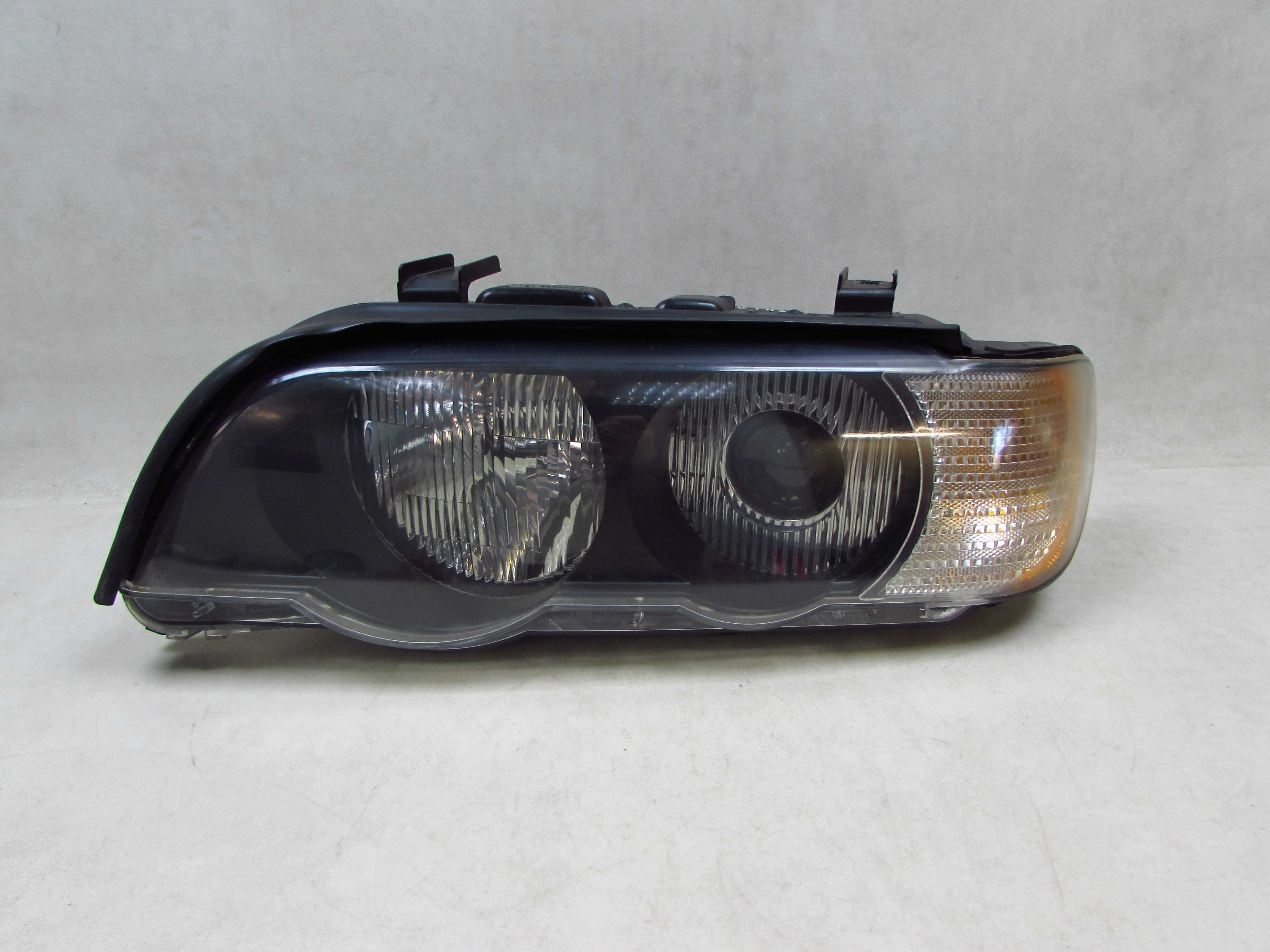 BMW X5 E53 99-03 LAMPA PRZOD LEWA HELLA XENON REFLEKTOR 151833-00