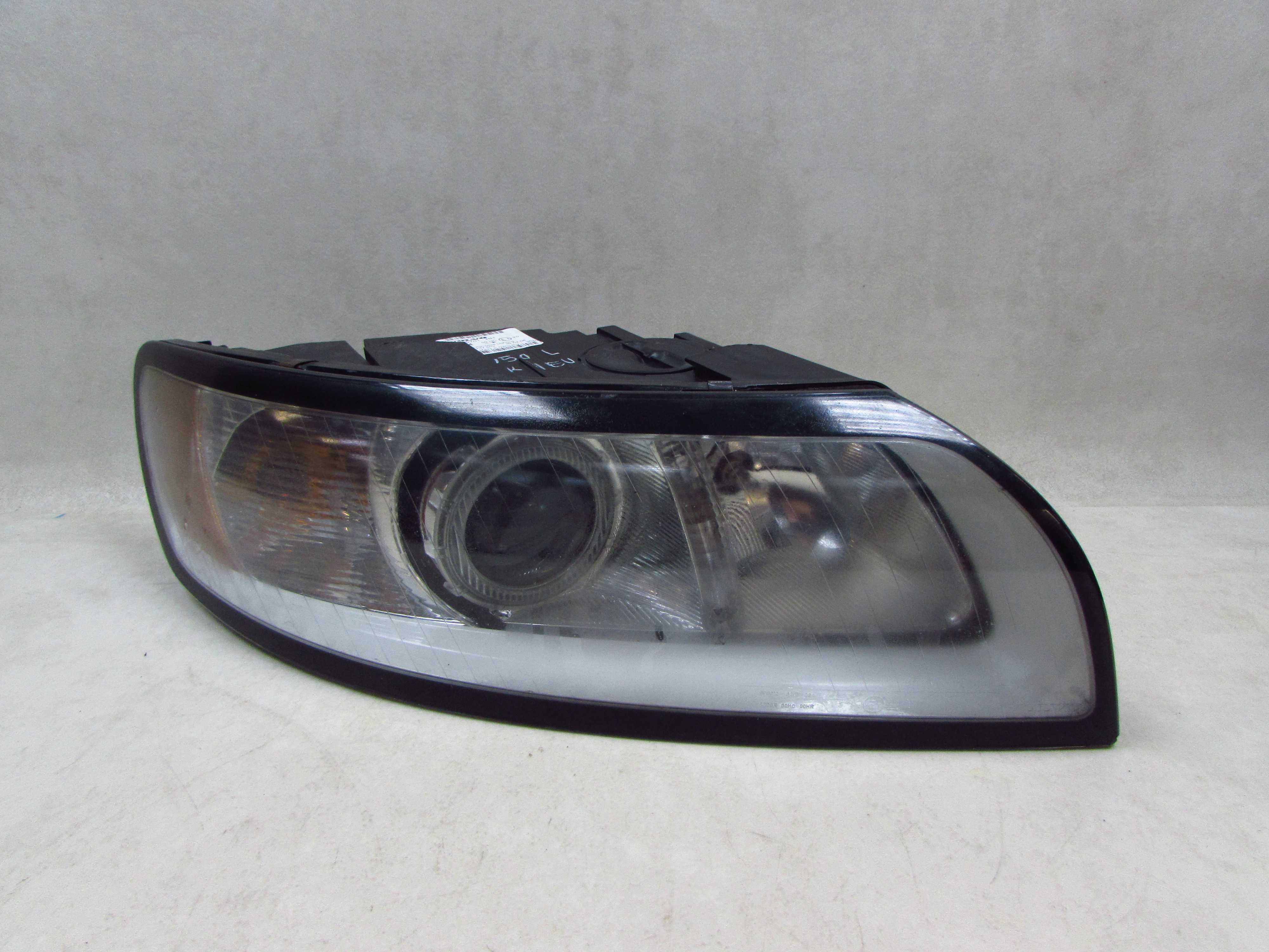 VOLVO S40 V50 LIFT 07-13 LAMPA REFLEKTOR PRZOD PRAWA 31265701 EU UK
