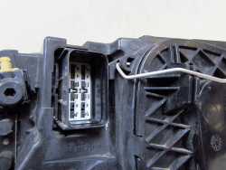 VOLVO S40 V50 LIFT 07-13 LAMPA REFLEKTOR PRZOD PRAWA 31265701 EU UK