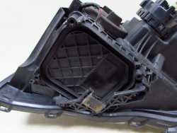 TOYOTA AVENSIS T25 LIFT 06-08 LAMPA REFLEKTOR PRAWY PRZOD UK