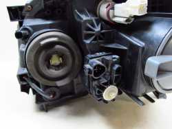 TOYOTA AVENSIS T25 LIFT 06-08 LAMPA REFLEKTOR PRAWY PRZOD UK