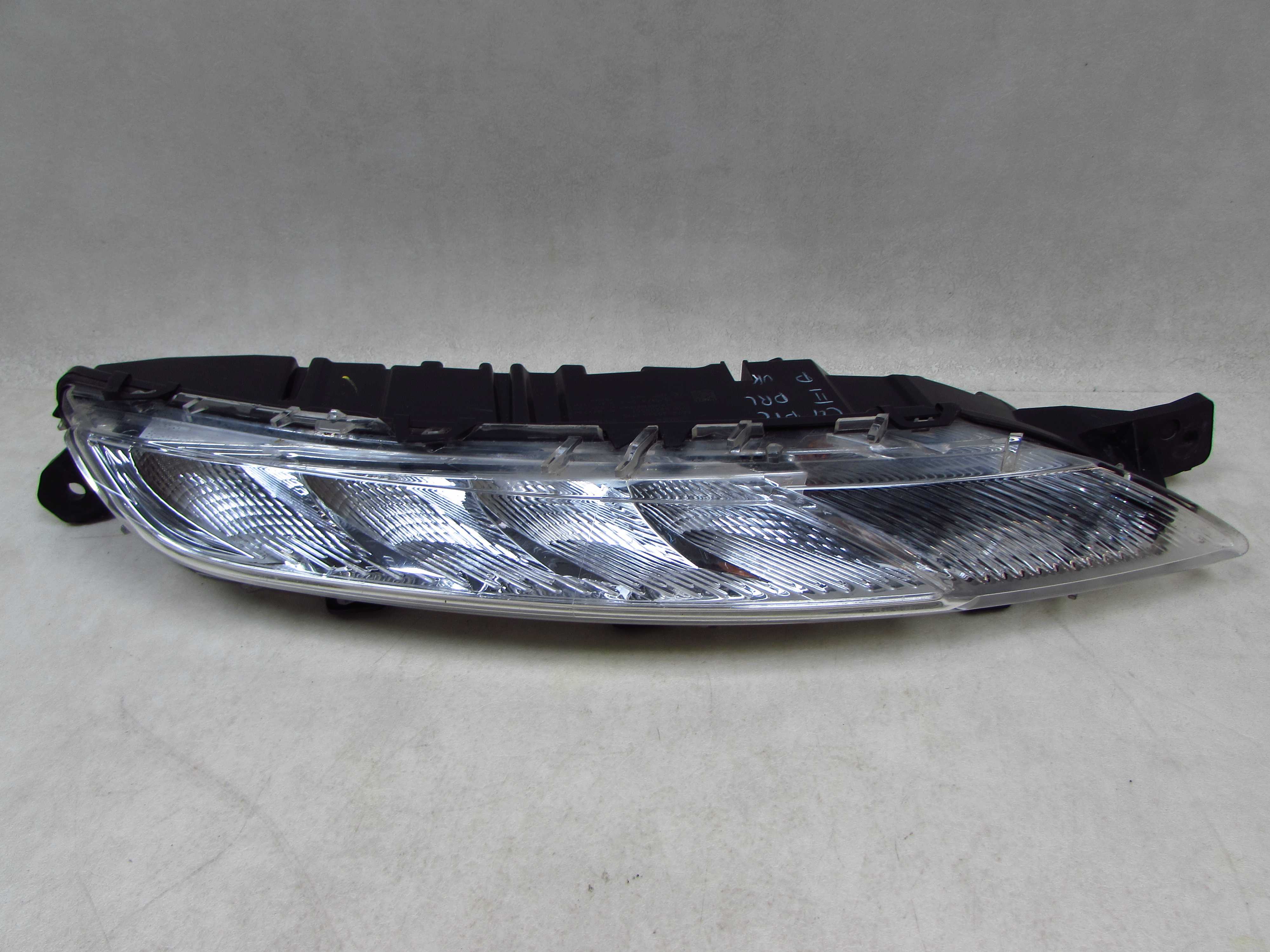 CITROEN C4 II GRAND PICASSO 13-17 LAMPA DRL PRAWA SWIATLO DO JAZDY DZIENNEJ 9676036280